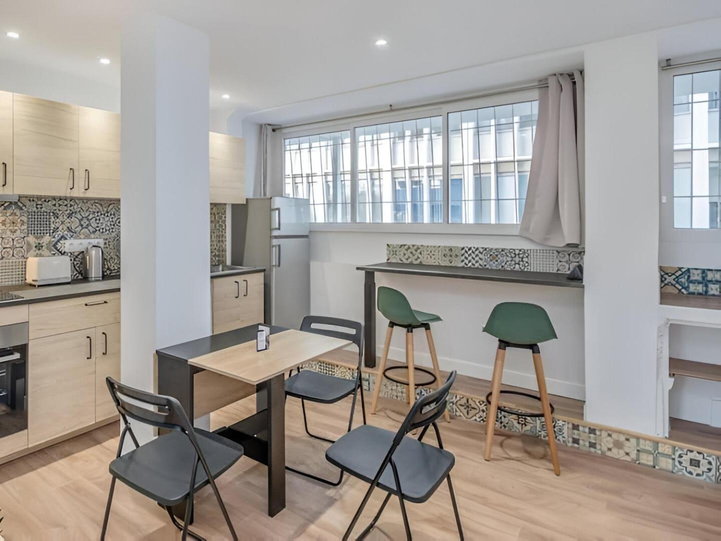 Appartement Le Refuge Urbain - Port A 2 Pas & Animaux Acceptes à Toulon Extérieur photo
