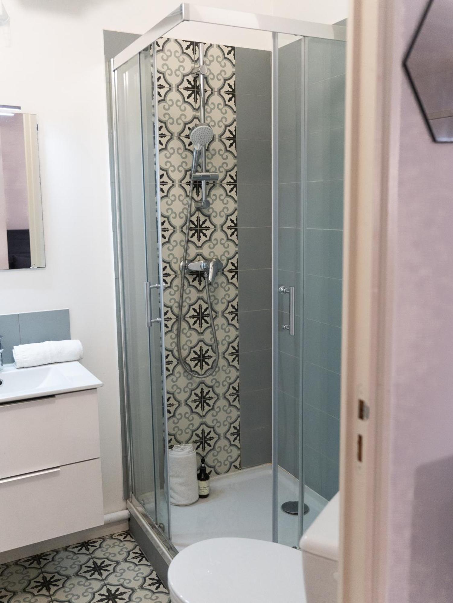 Appartement Le Refuge Urbain - Port A 2 Pas & Animaux Acceptes à Toulon Extérieur photo